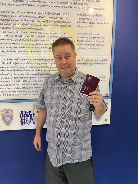 ยื่นวีซ่าประเภทของ Visa Tourist(TR) + Non-B (วีซ่าธุรกิจ)